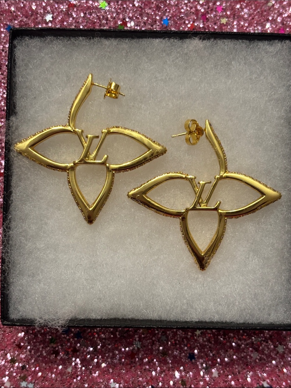 Elegant LV Gold Floral Motif Drop Earrings